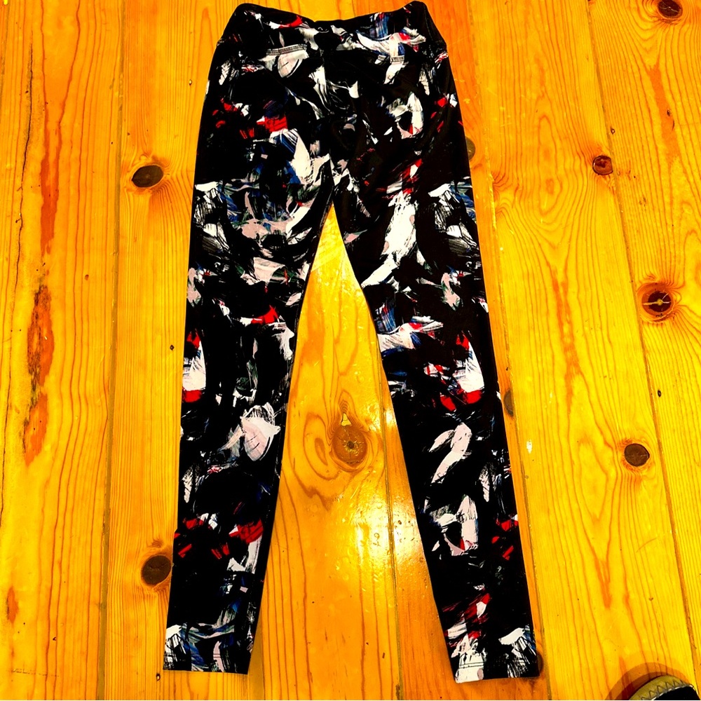 Beyond Yoga leggings size M